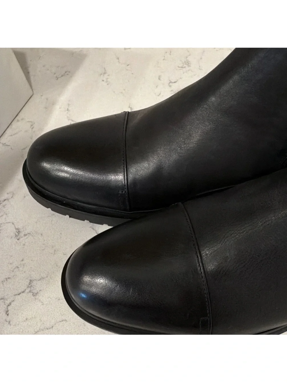 Ross & Snow sleek black